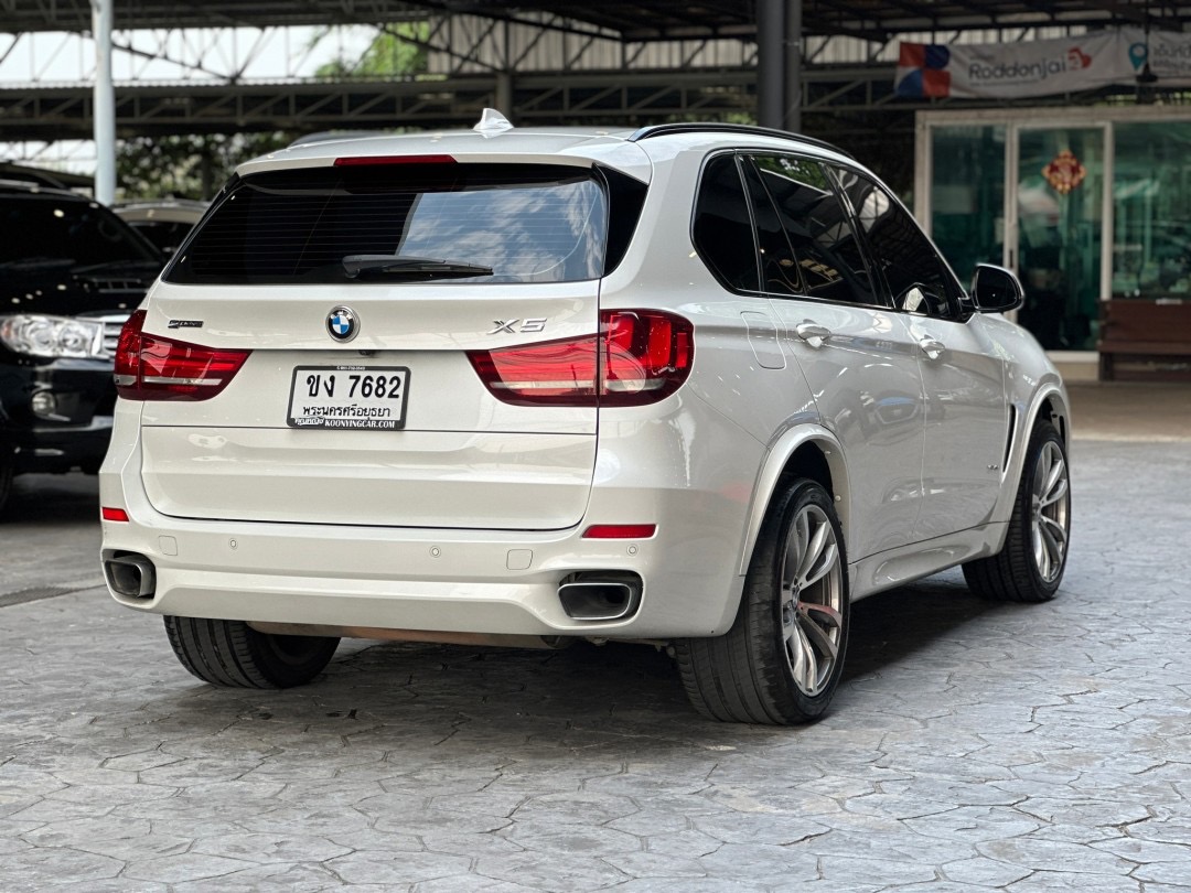 2017 BMW X5 F15 สีขาว (รูปที่ 3)