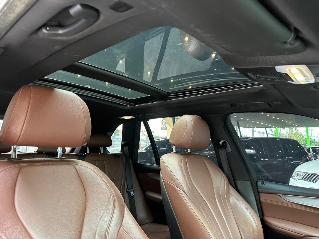 2017 BMW X5 F15 สีขาว (รูปที่ 12)