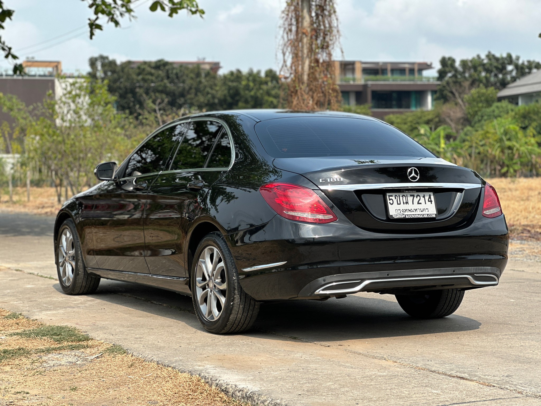 2014 Mercedes-Benz C-Class W205 C180 สีดำ