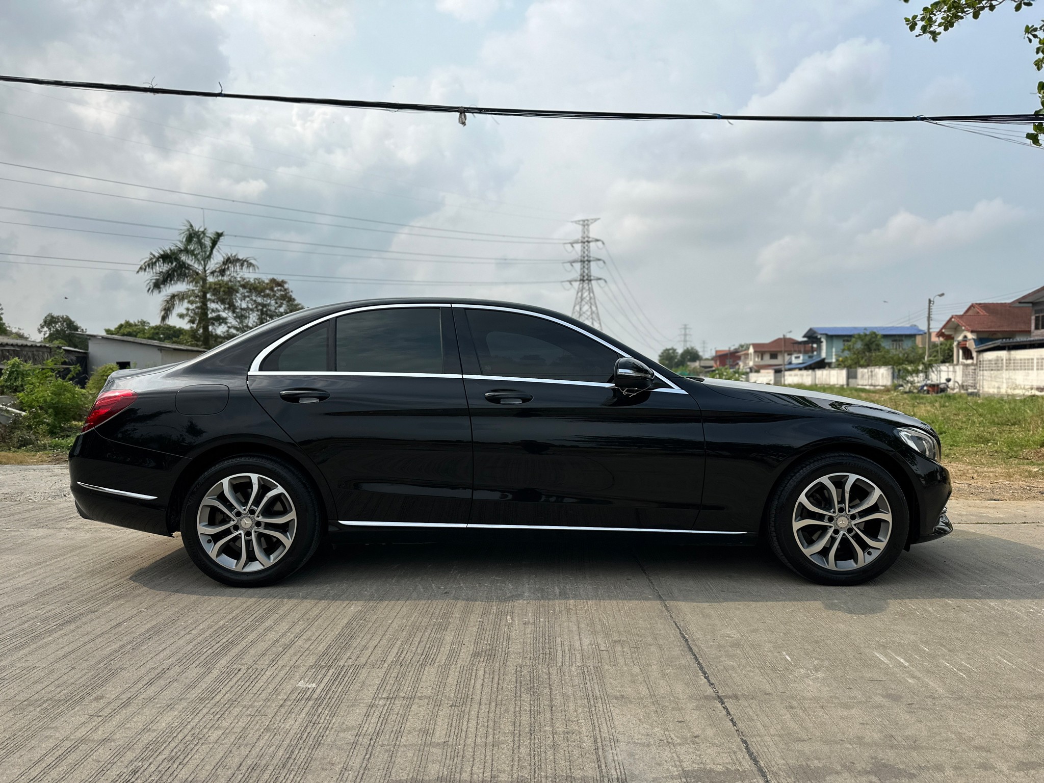 2014 Mercedes-Benz C-Class W205 C180 สีดำ