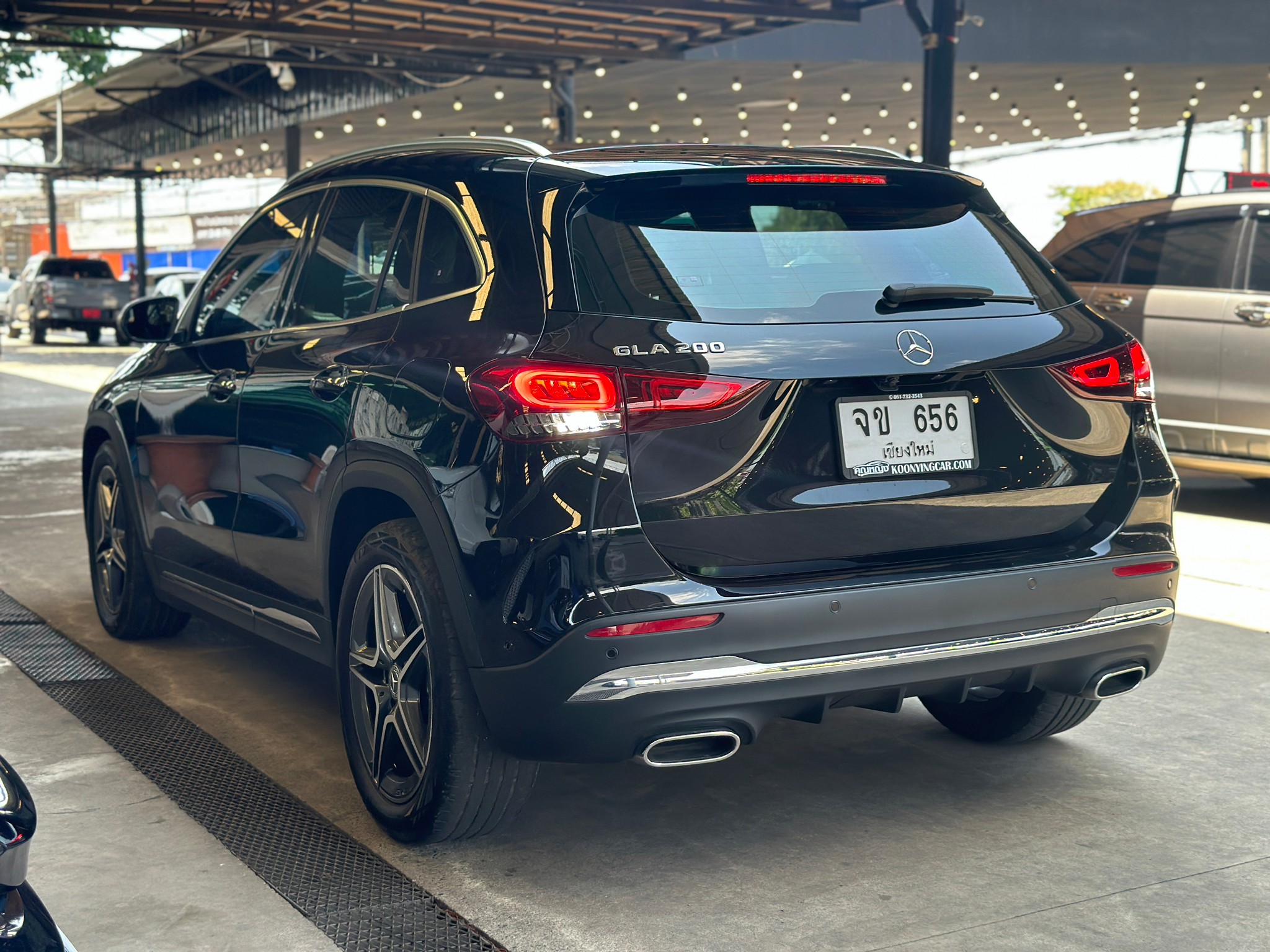 2021 Mercedes-Benz GLA-Class GLA 200 AMG สีดำ (รูปที่ 3)