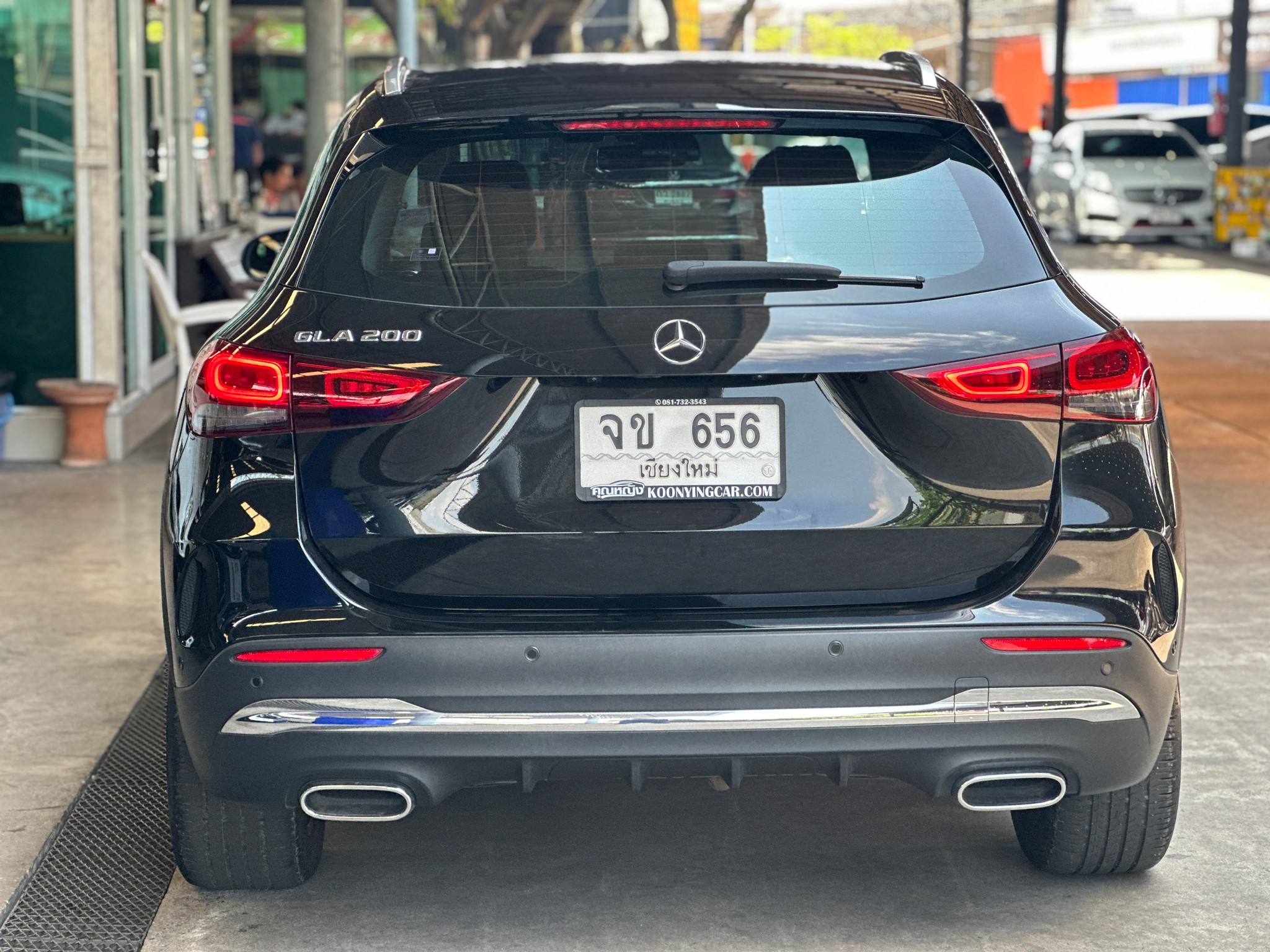 2021 Mercedes-Benz GLA-Class GLA 200 AMG สีดำ (รูปที่ 13)
