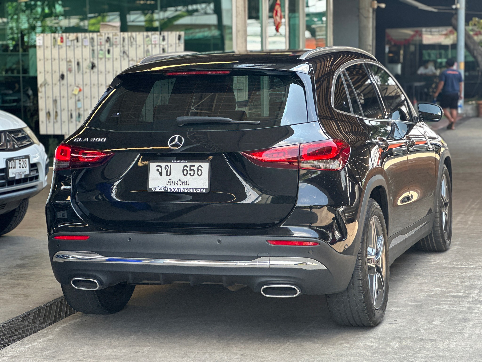 2021 Mercedes-Benz GLA-Class GLA 200 AMG สีดำ (รูปที่ 14)