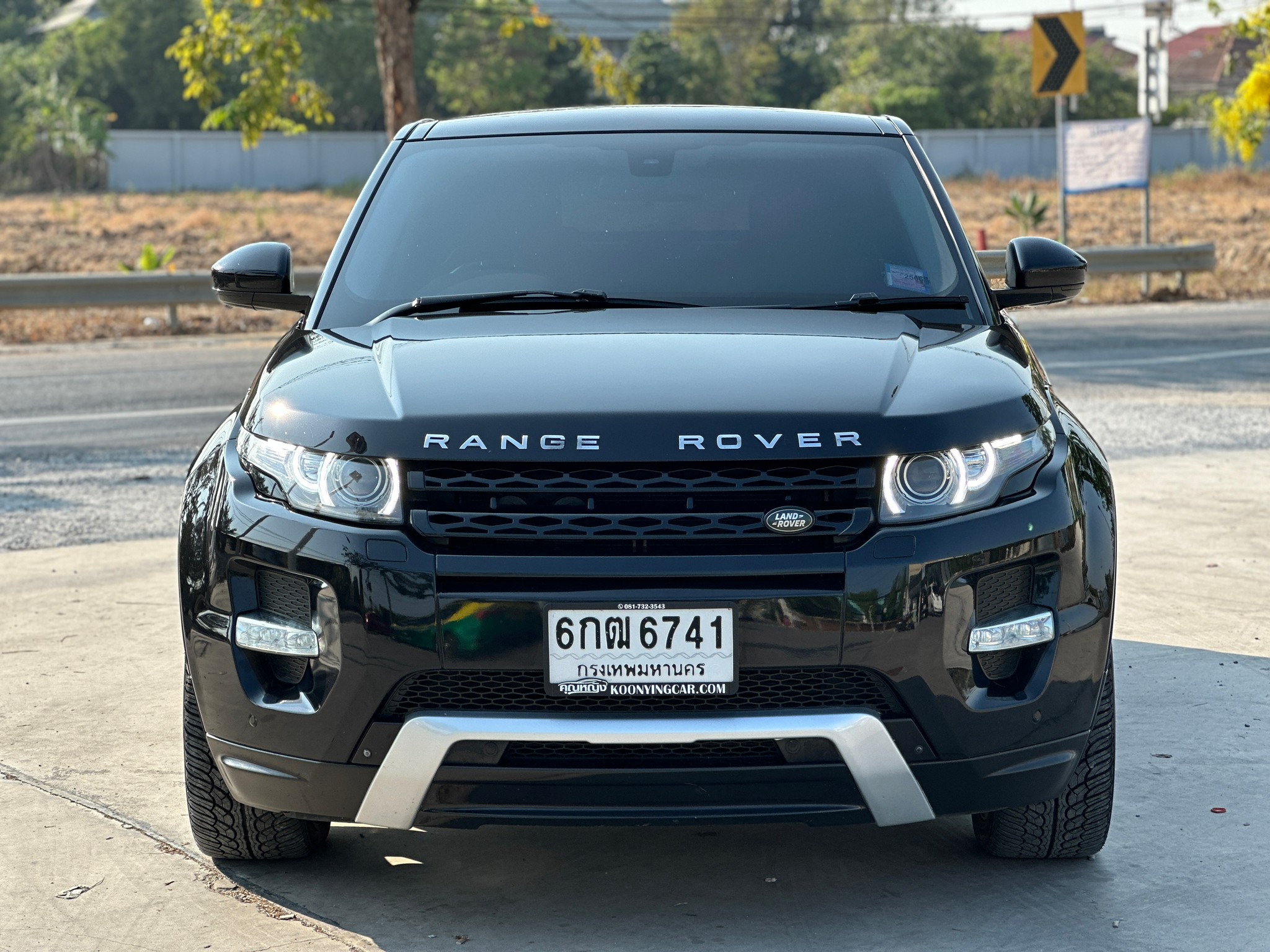 2014 Land Rover Range Rover Evoque สีดำ (รูปที่ 2)