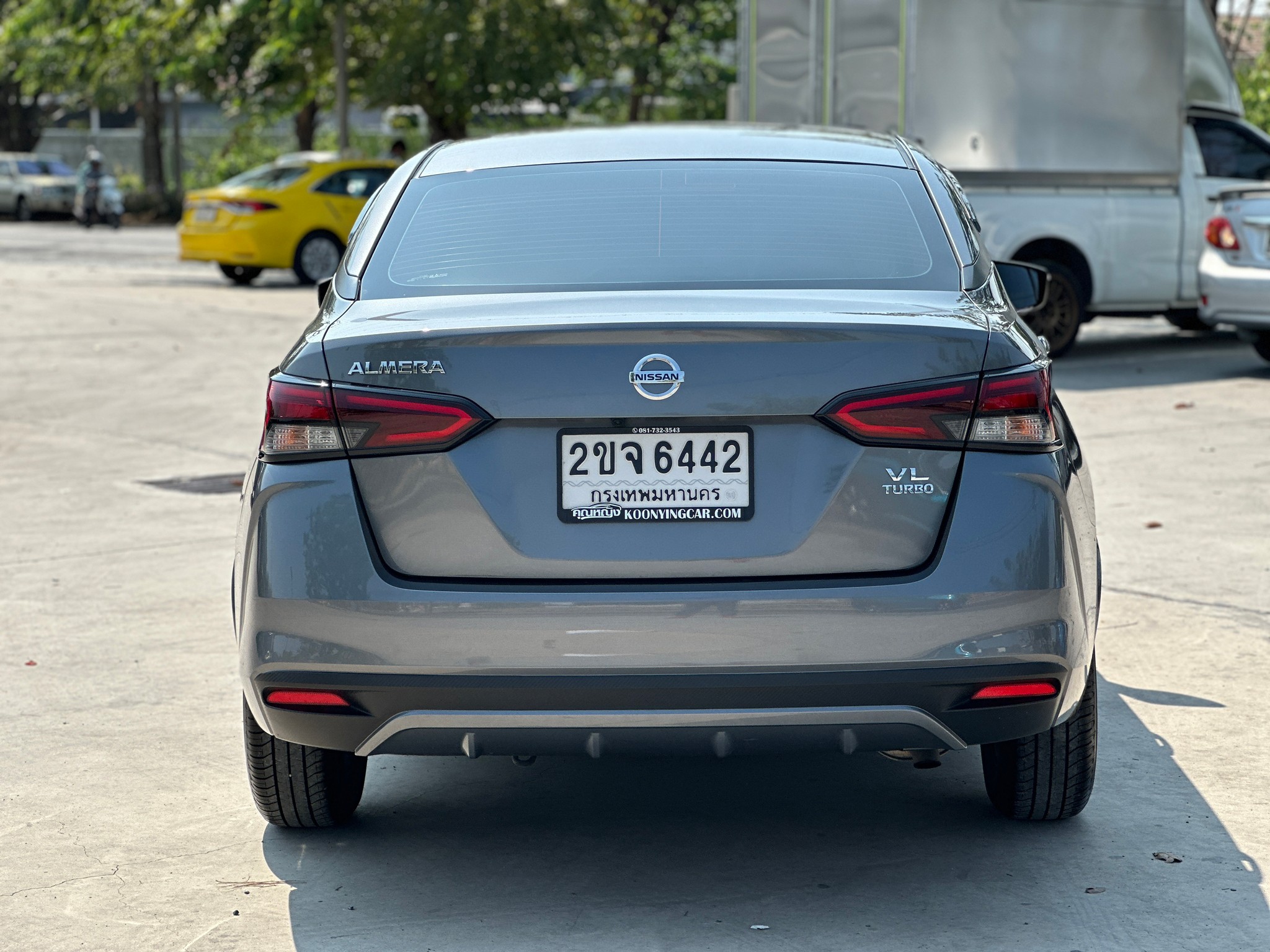 2021 Nissan Almera สีเทา (รูปที่ 8)