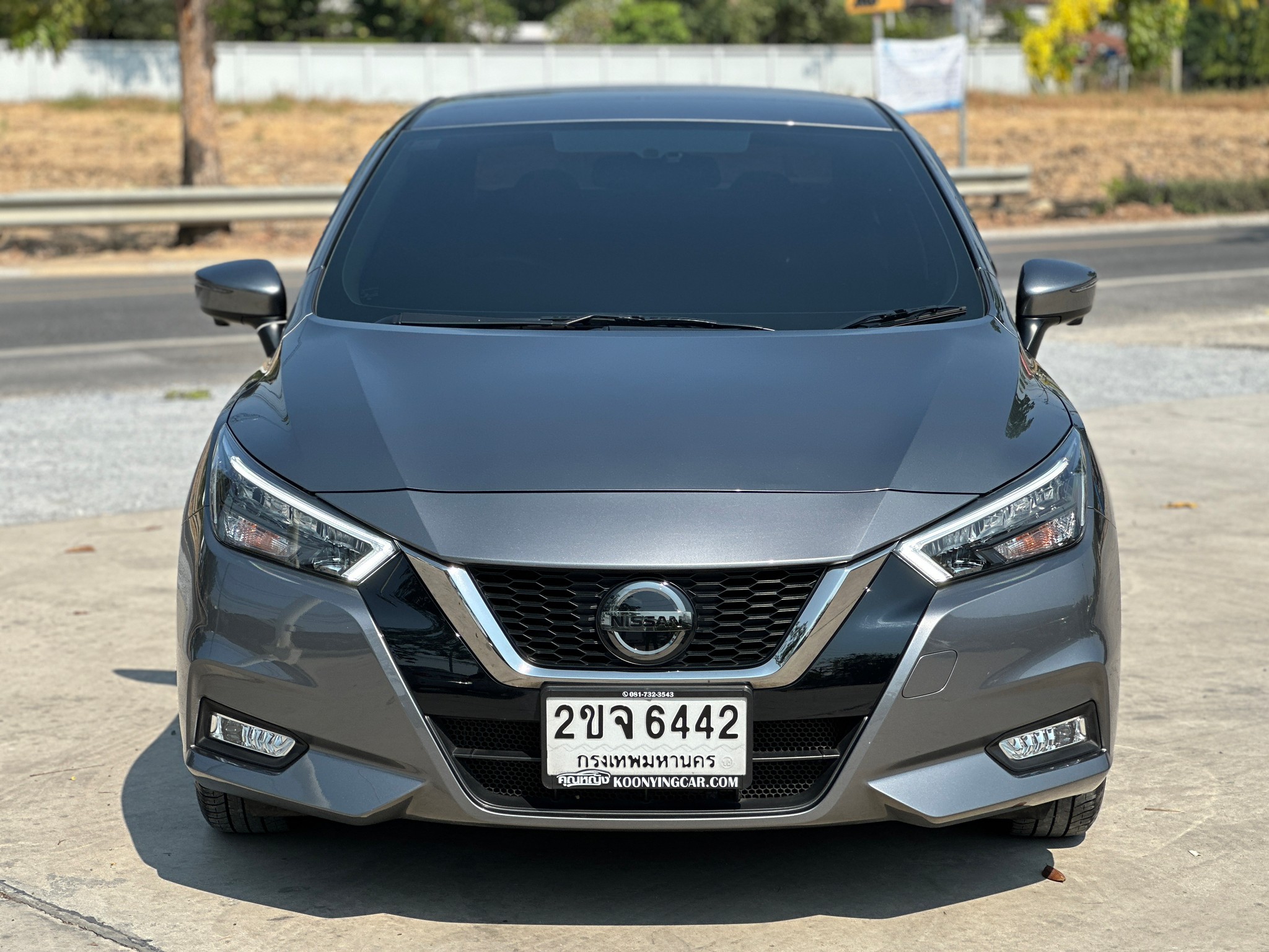 2021 Nissan Almera สีเทา