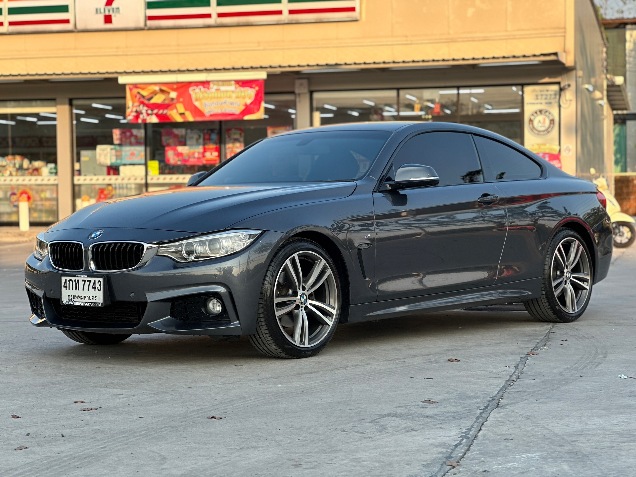2014 BMW 420d Coupe M sport สีเทา (รูปที่ 18)