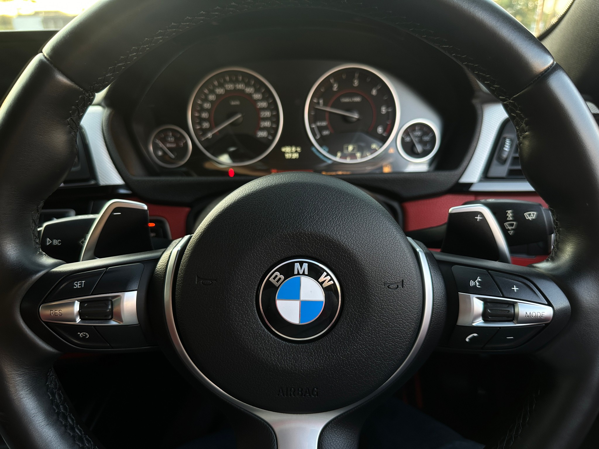2014 BMW 420d Coupe M sport สีเทา (รูปที่ 3)