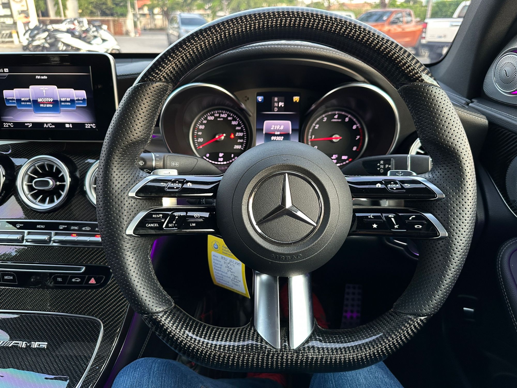 2018 Mercedes-Benz GLC-Class GLC 250 d สีขาว (รูปที่ 3)