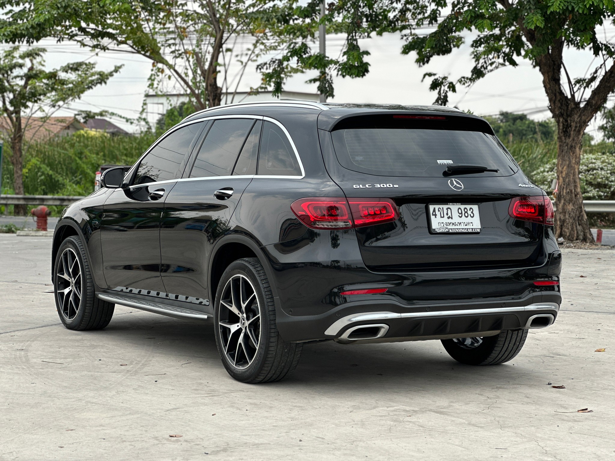 2020 Mercedes-Benz GLC-Class GLC 300 e 4MATIC AMG สีดำ