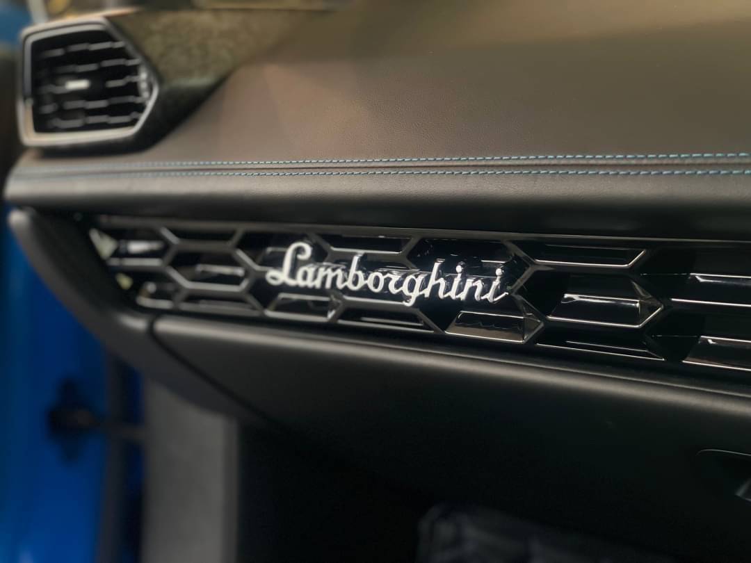 2021 Lamborghini Huracan EVO สีฟ้า (รูปที่ 16)