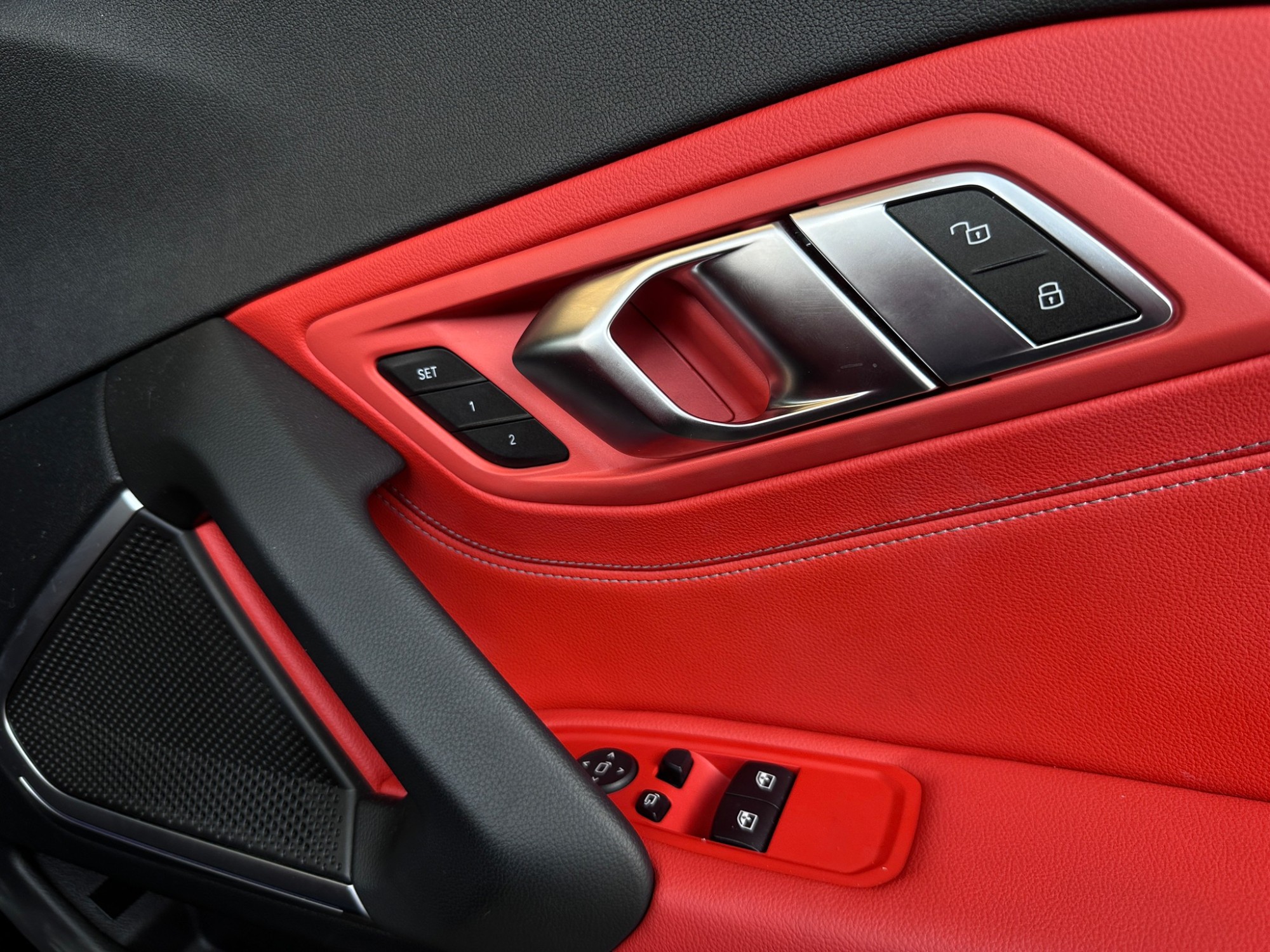 2020 BMW Z4 G29 สีดำ (รูปที่ 5)