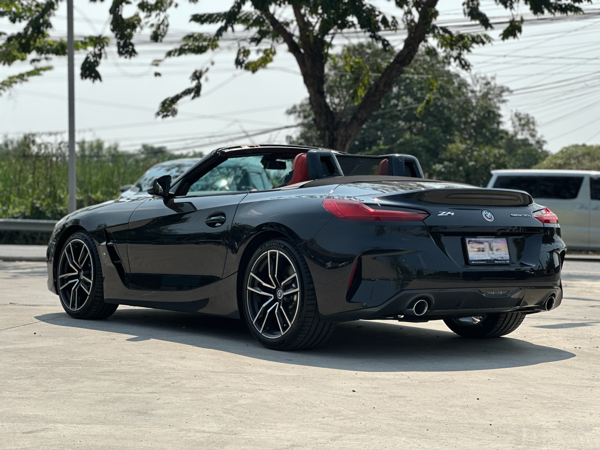 2020 BMW Z4 G29 สีดำ (รูปที่ 9)