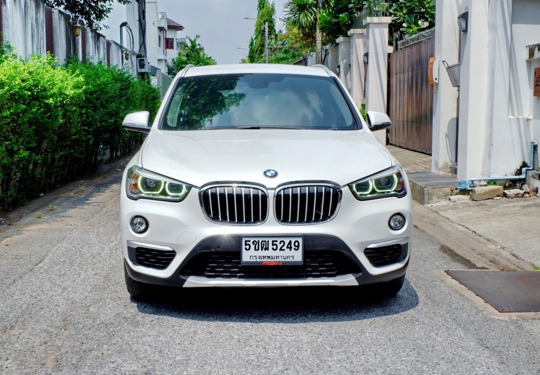 2017 BMW X1 F48 สีขาว (รูปที่ 6)