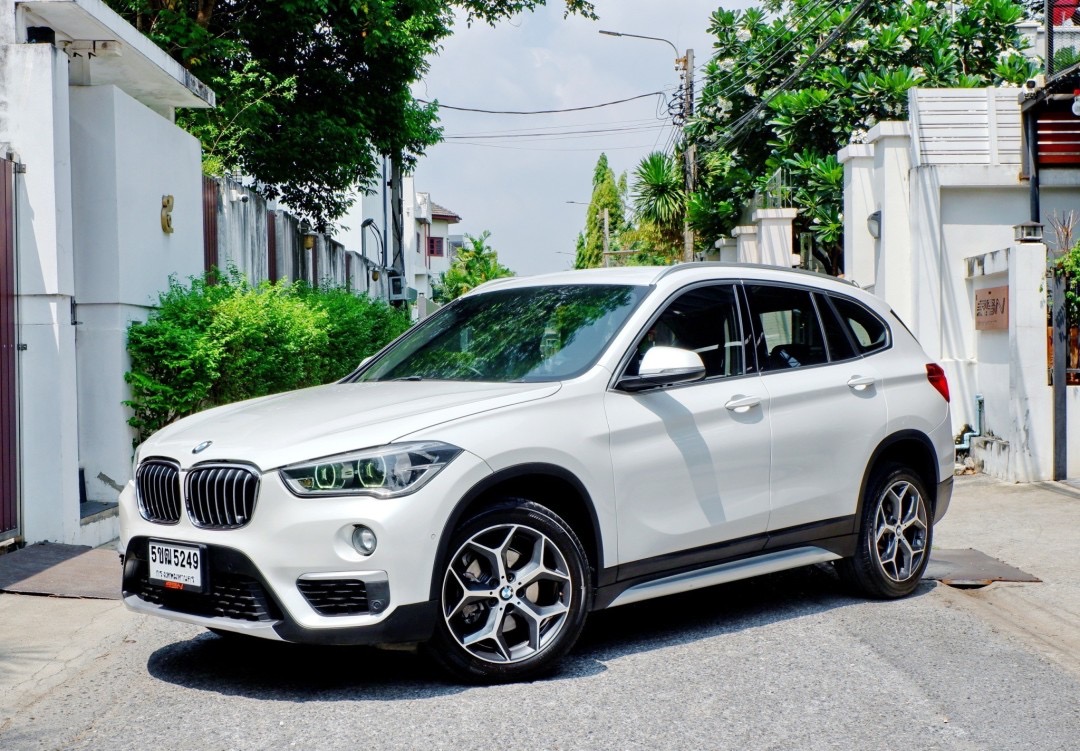 2017 BMW X1 F48 สีขาว