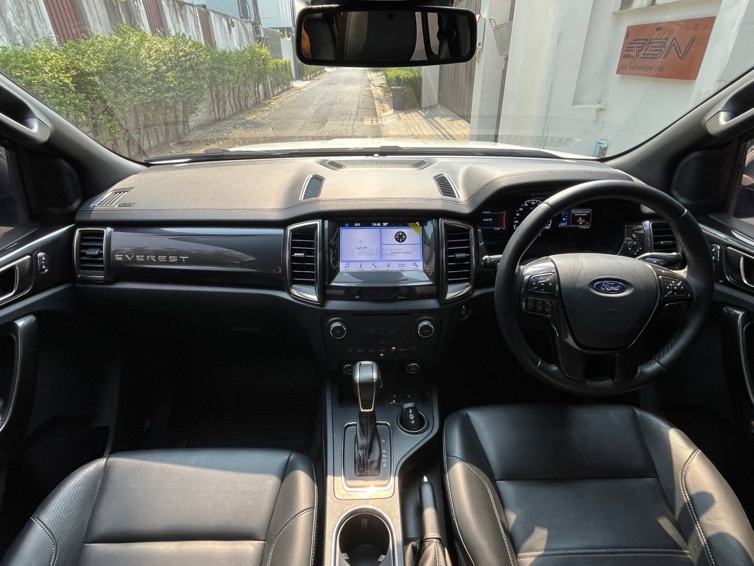2019 Ford Everest Titanium+ 4x2 สีขาว (รูปที่ 6)