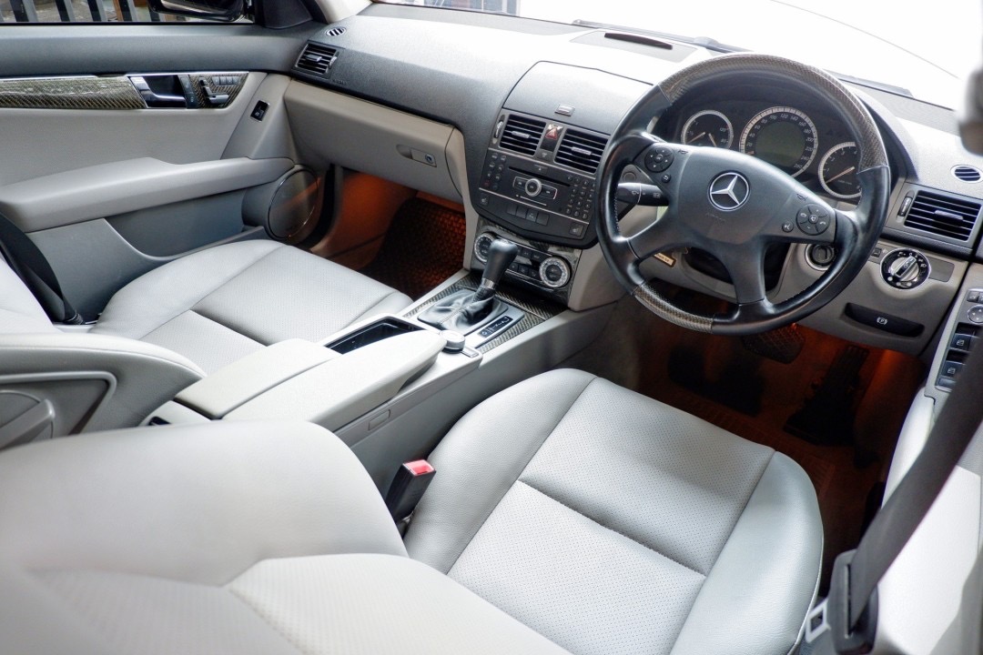 2008 Mercedes-Benz C-Class W204 C200 สีเทา (รูปที่ 5)