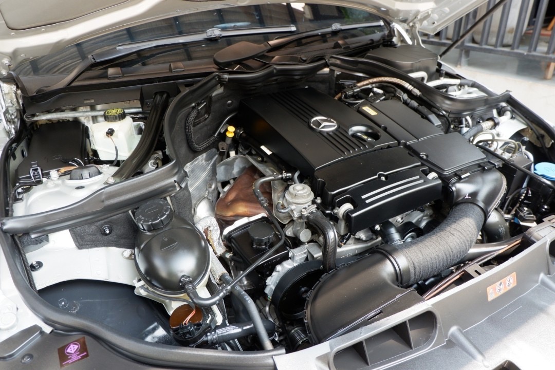 2008 Mercedes-Benz C-Class W204 C200 สีเทา (รูปที่ 10)