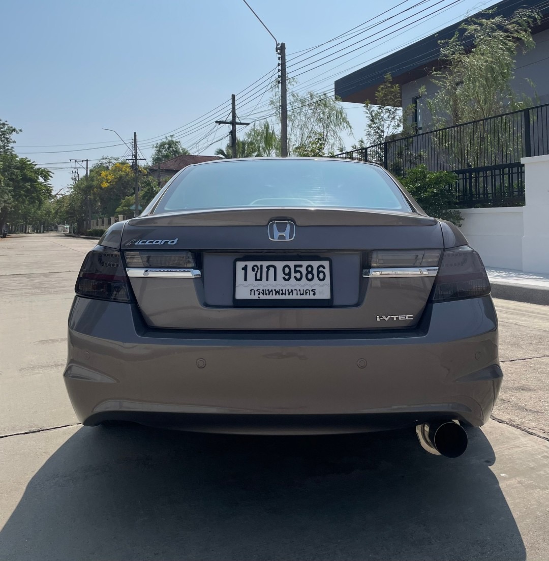 2011 Honda Accord Gen 8 สีน้ำตาล (รูปที่ 4)