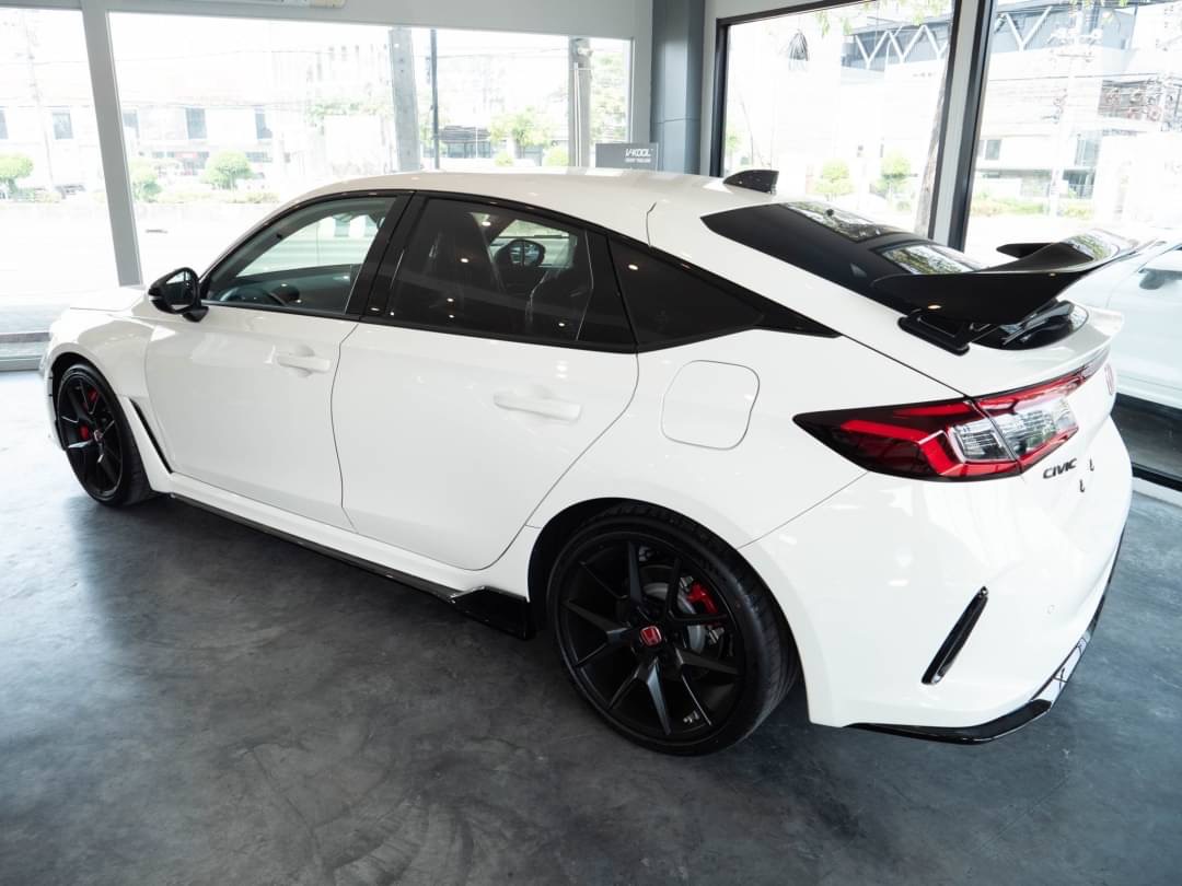 2021 Honda Civic Type R สีขาว (รูปที่ 4)