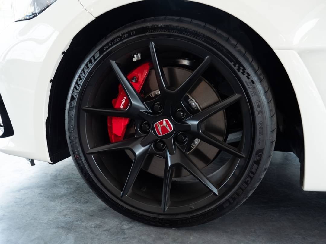 2021 Honda Civic Type R สีขาว (รูปที่ 3)