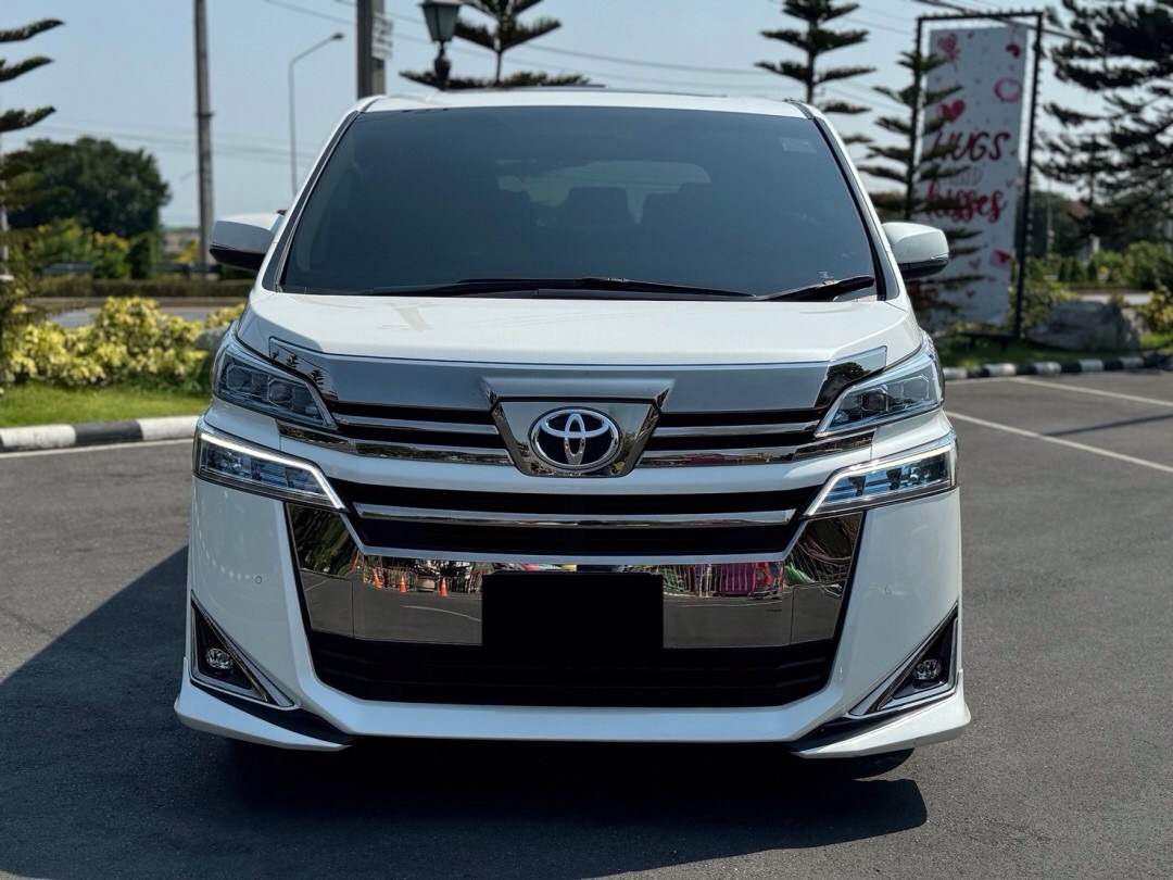 2019 Toyota Vellfire สีขาว (รูปที่ 2)