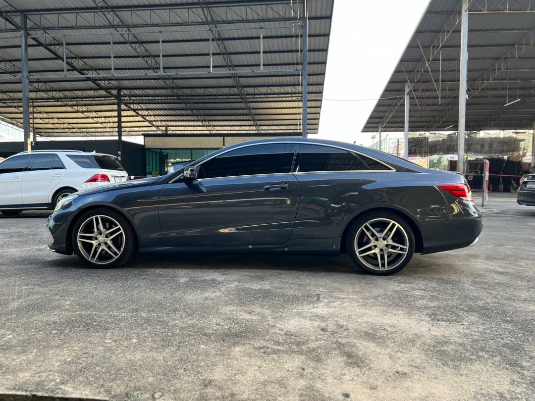 2004 Mercedes-Benz E-Class Cabriolet E200 สีเทา (รูปที่ 13)