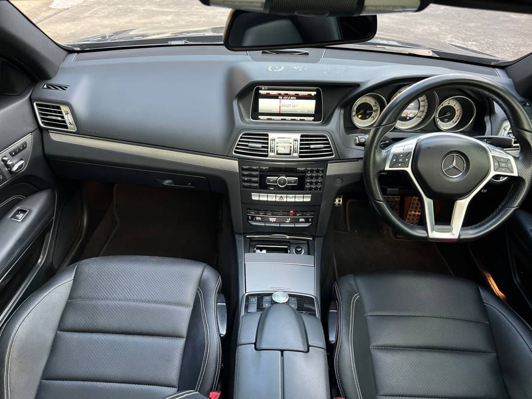 2004 Mercedes-Benz E-Class Cabriolet E200 สีเทา (รูปที่ 15)