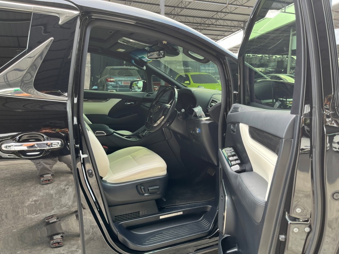 2020 Lexus LM300h Executive 4 Seats สีดำ (รูปที่ 11)