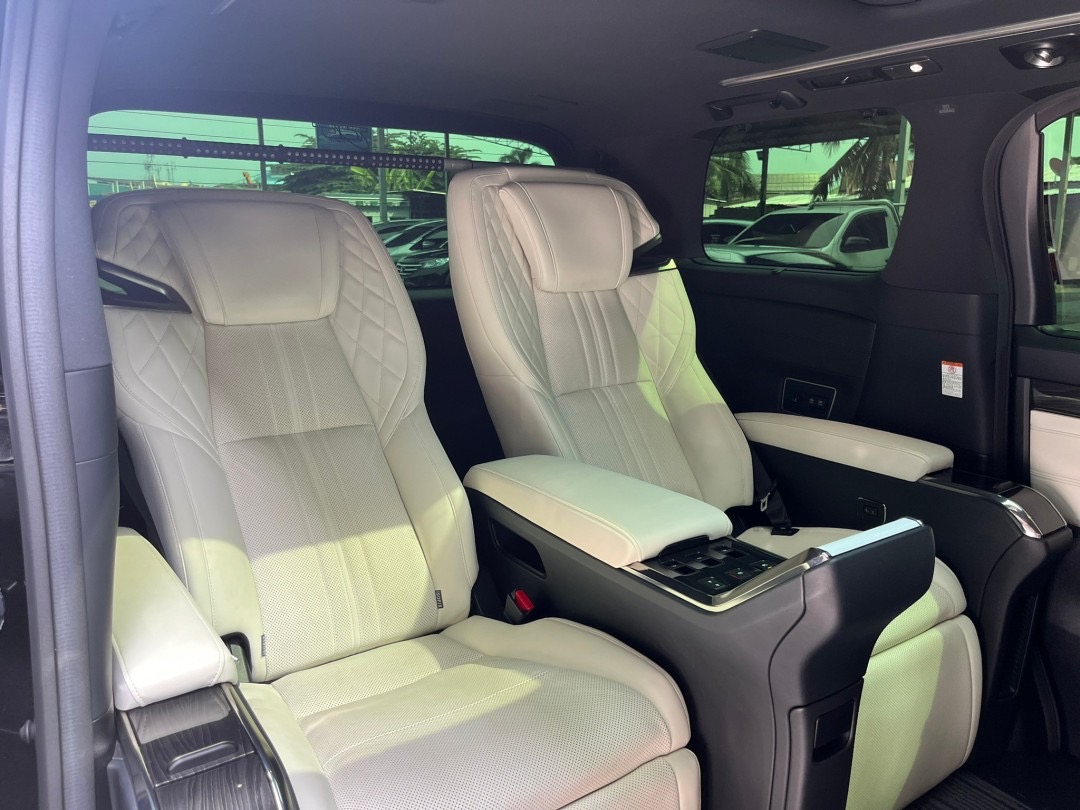 2020 Lexus LM300h Executive 4 Seats สีดำ (รูปที่ 12)