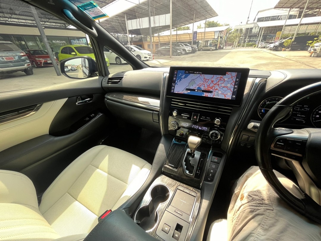 2020 Lexus LM300h Executive 4 Seats สีดำ (รูปที่ 13)