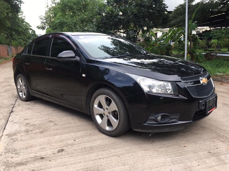 Chevrolet Cruze ปี 2013 สีดำ (รูปที่ 2)