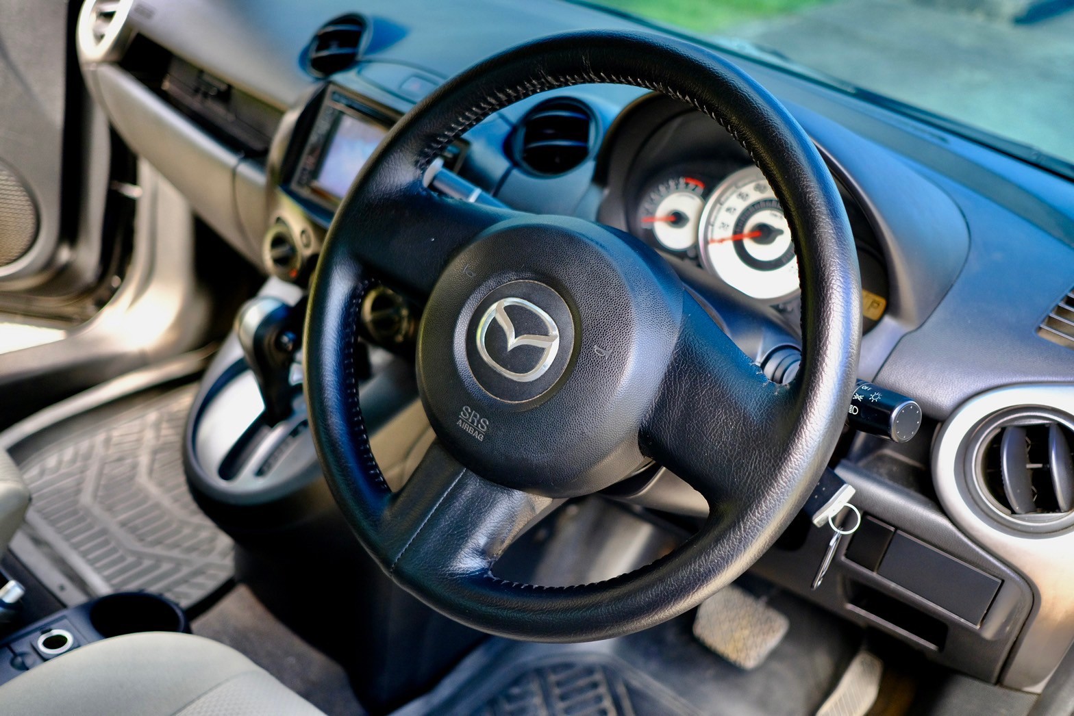 Mazda2 Groove 1.5 ปี2010 auto (รูปที่ 13)