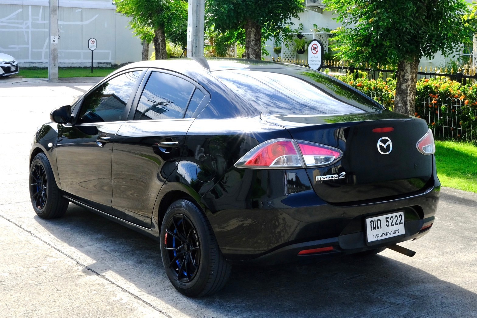 Mazda2 Groove 1.5 ปี2010 auto (รูปที่ 2)