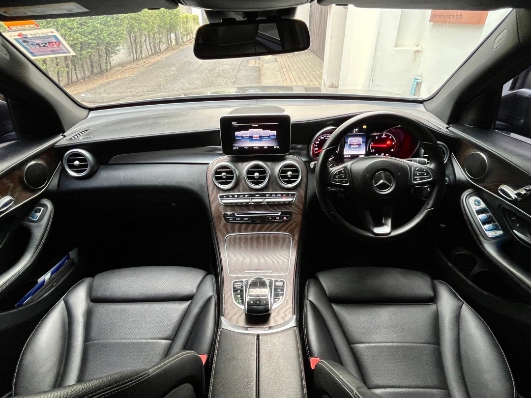 2018 Mercedes-Benz GLC-Class GLC 250 d สีเทา (รูปที่ 4)