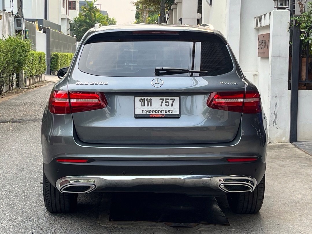 2018 Mercedes-Benz GLC-Class GLC 250 d สีเทา (รูปที่ 6)