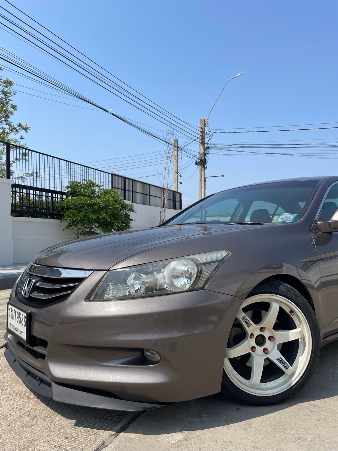 2011 Honda Accord Gen 8 สีน้ำตาล (รูปที่ 4)