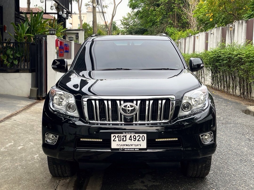 2016 Toyota Land Cruiser J100 สีน้ำเงิน (รูปที่ 2)