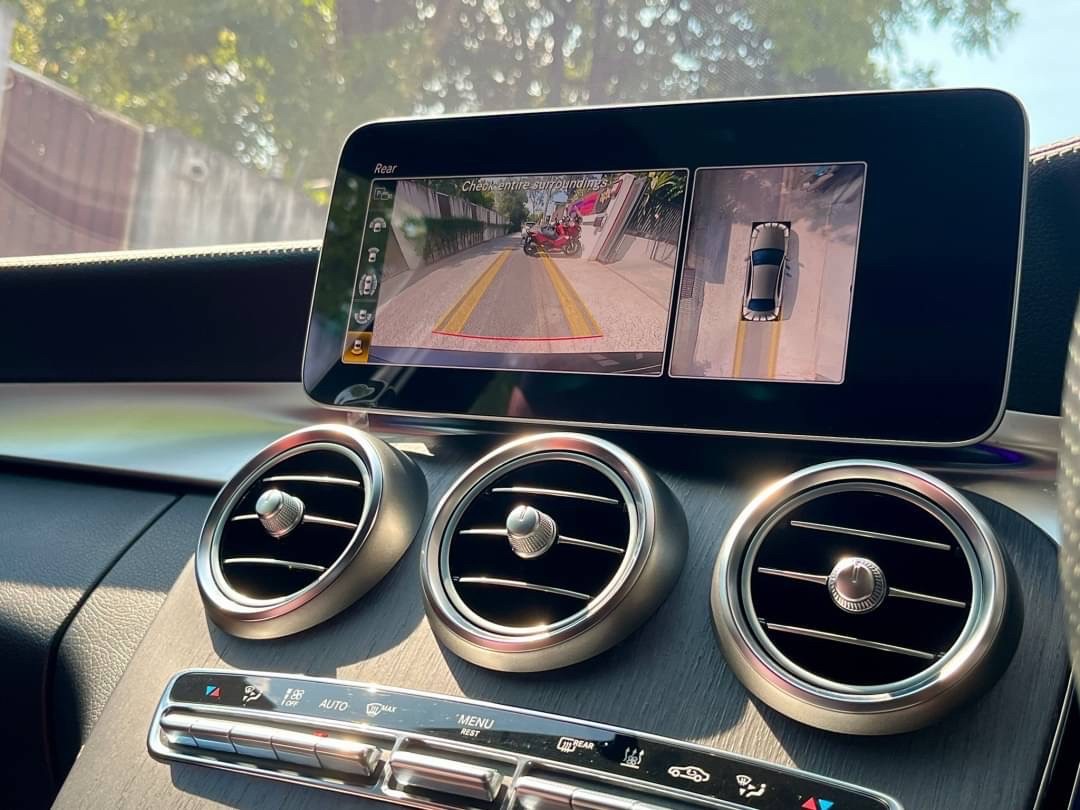 2019 Mercedes-Benz C-Class C 350 e AMG สีดำ (รูปที่ 10)