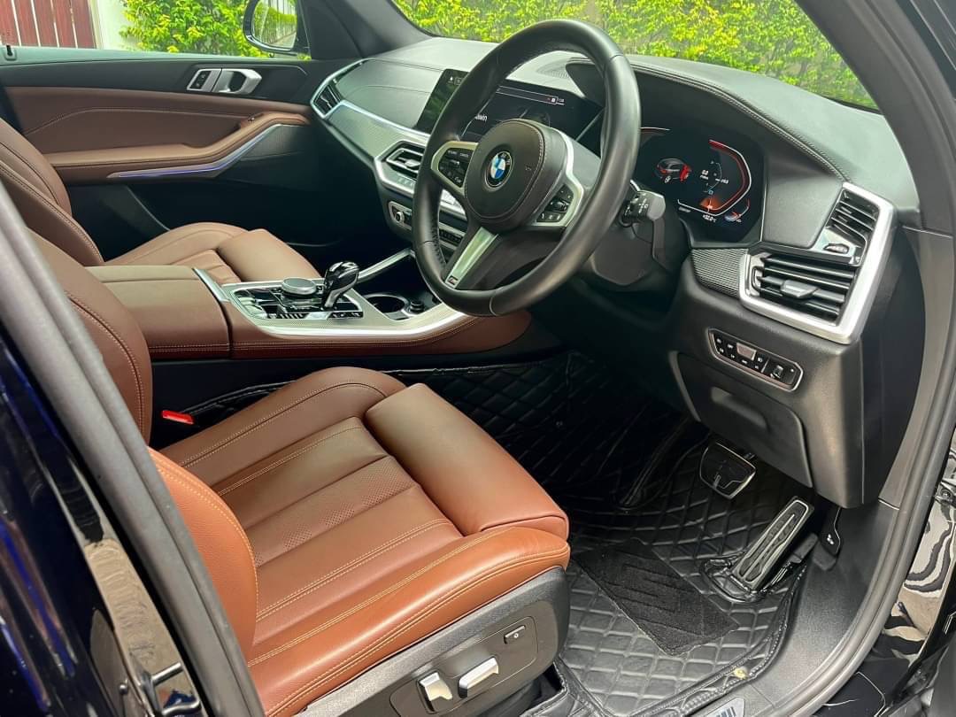2020 BMW X5 G05 สีดำ (รูปที่ 8)