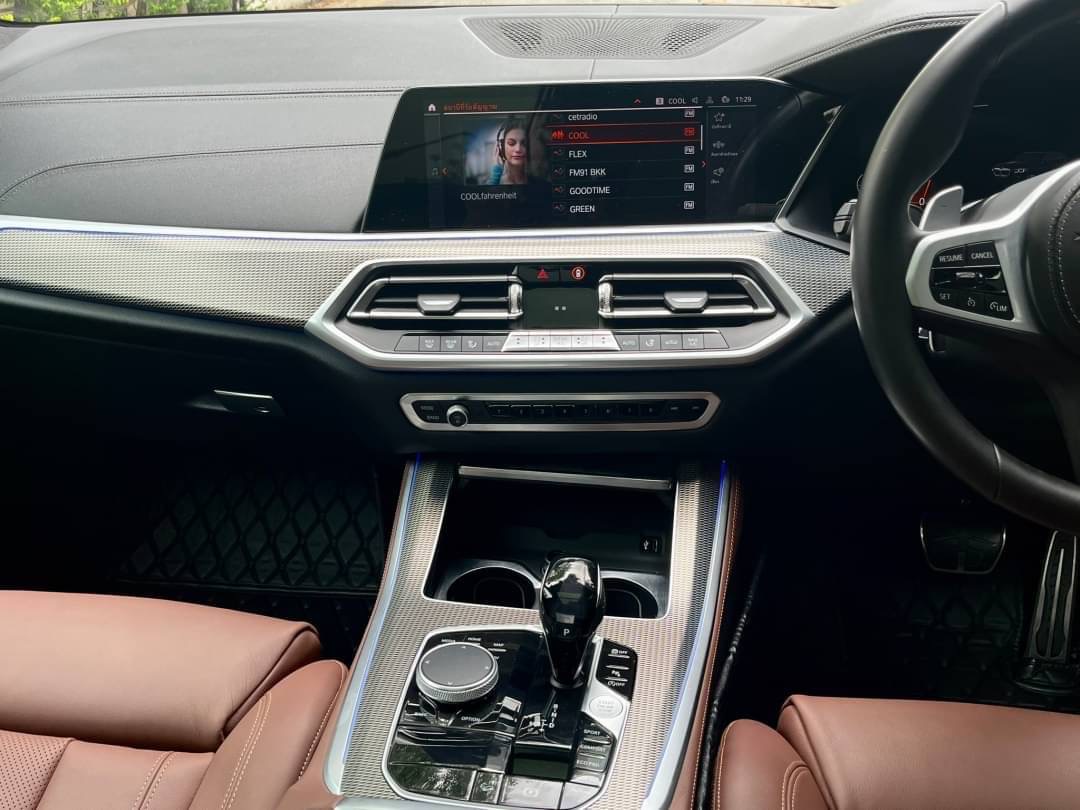 2020 BMW X5 G05 สีดำ (รูปที่ 5)