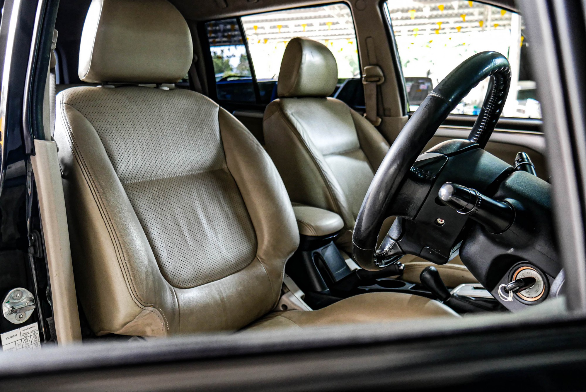 MITSUBISHI PAJERO SPORT 3.2 GT 4WD. AT ปี2011 สีดำ (รูปที่ 7)