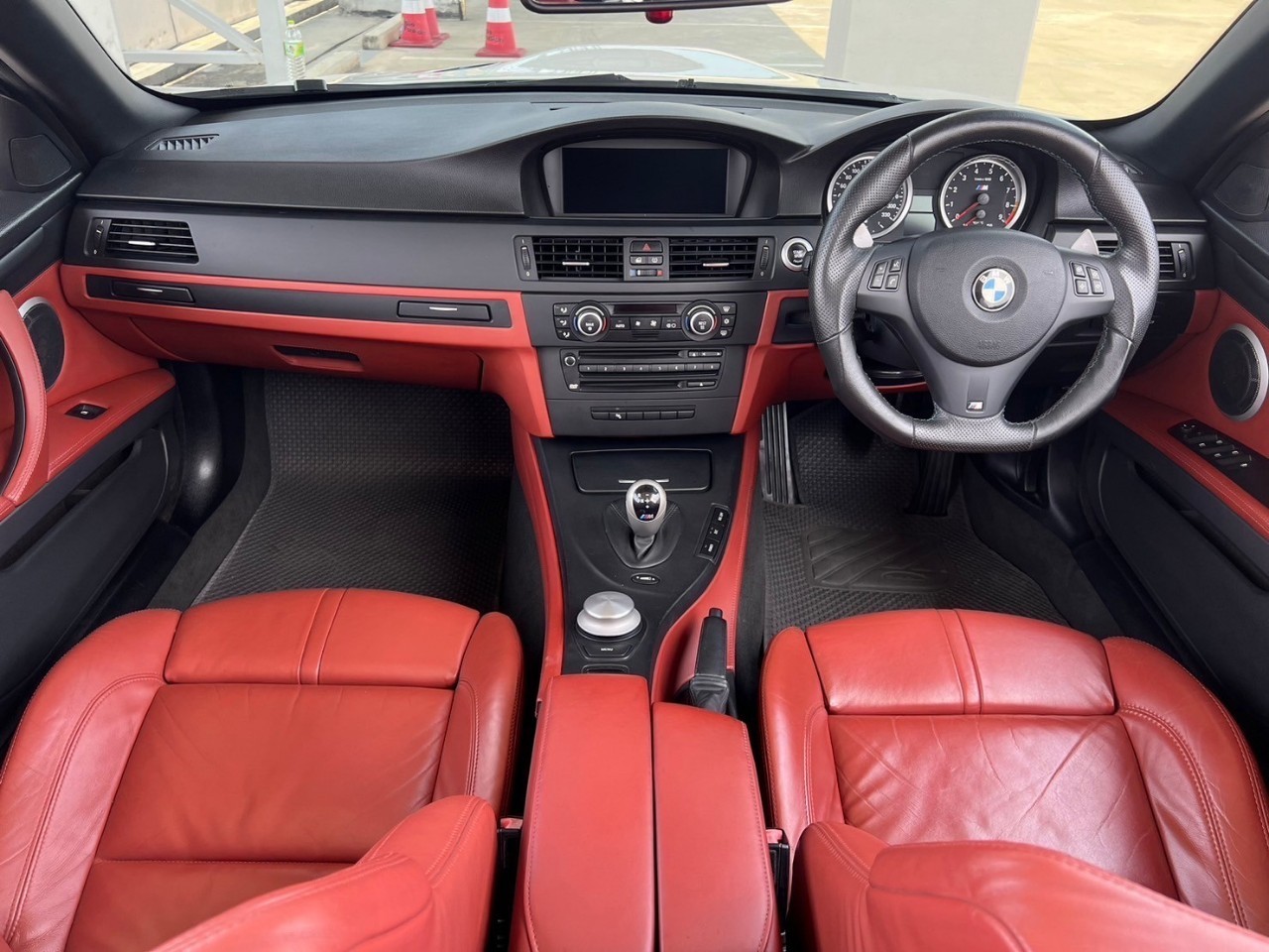 2008 BMW M3 สีขาว (รูปที่ 14)