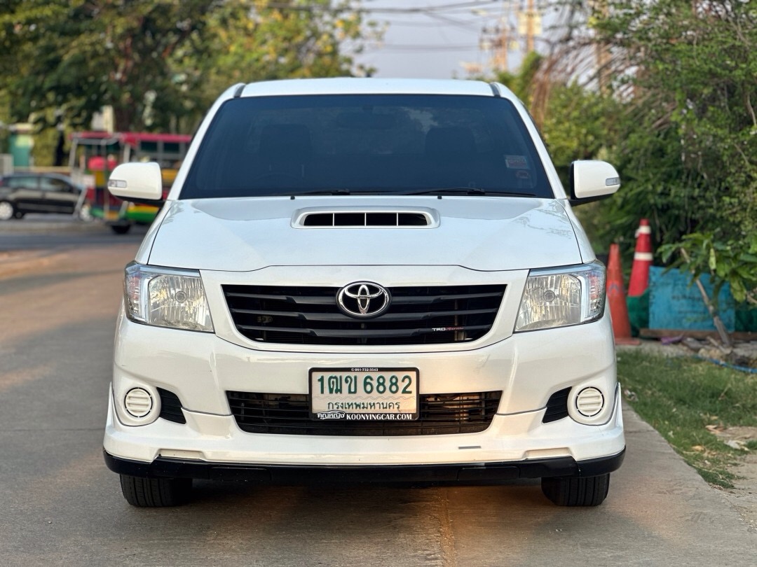 2013 Toyota Hilux Vigo Extra cab สีขาว