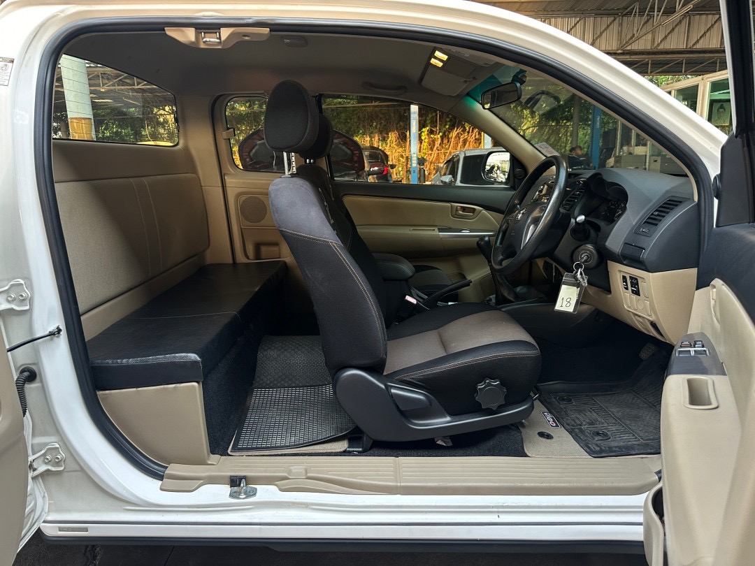 2013 Toyota Hilux Vigo Extra cab สีขาว (รูปที่ 15)