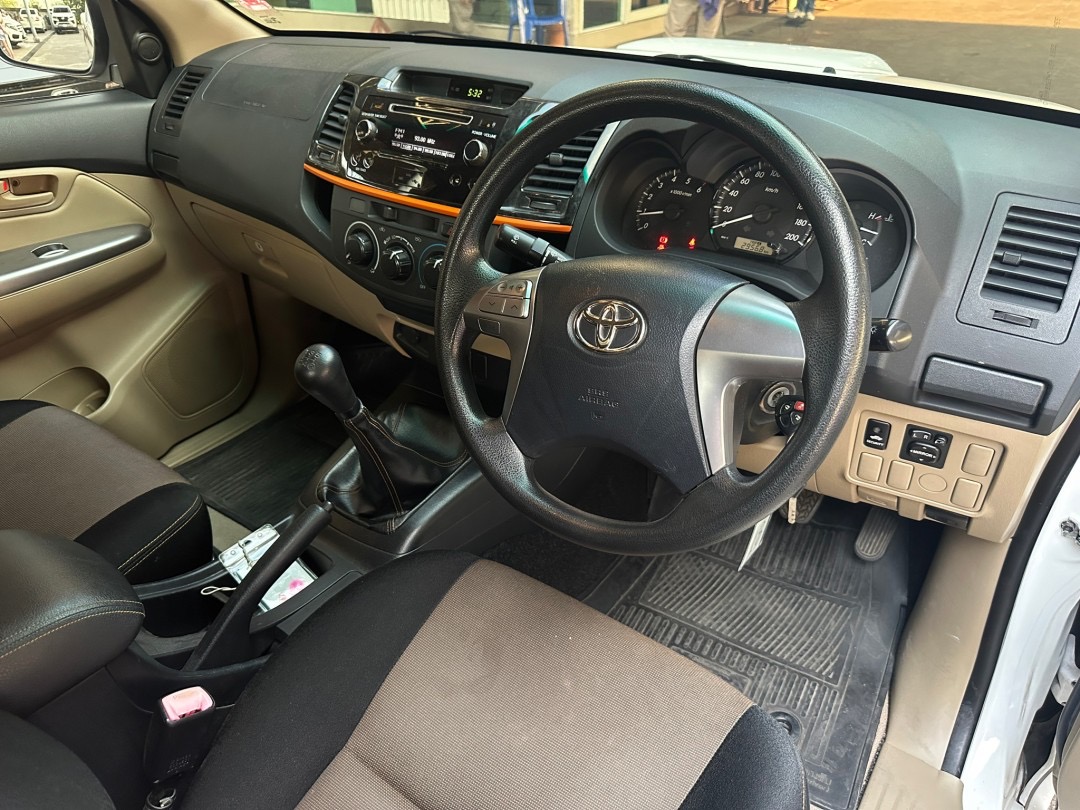 2013 Toyota Hilux Vigo Extra cab สีขาว (รูปที่ 14)
