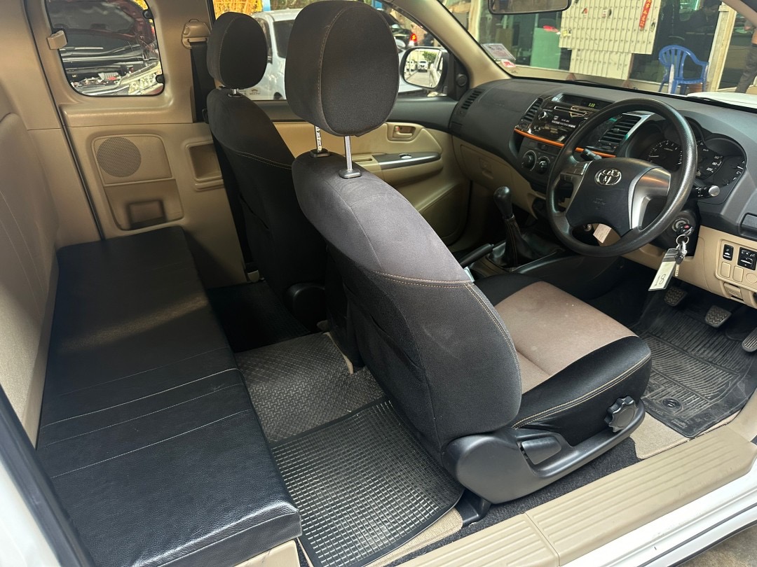 2013 Toyota Hilux Vigo Extra cab สีขาว (รูปที่ 16)