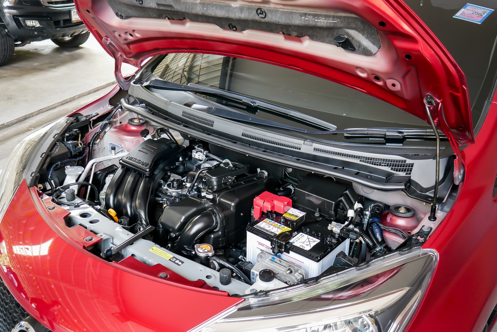 NISSAN NOTE 1.2 V AT สีแดง ปี2017 (รูปที่ 4)