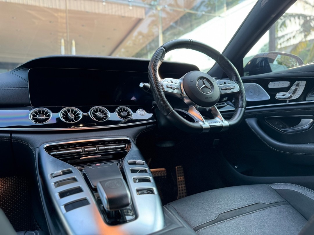 2020 Mercedes-Benz AMG GT53 สีดำ (รูปที่ 12)