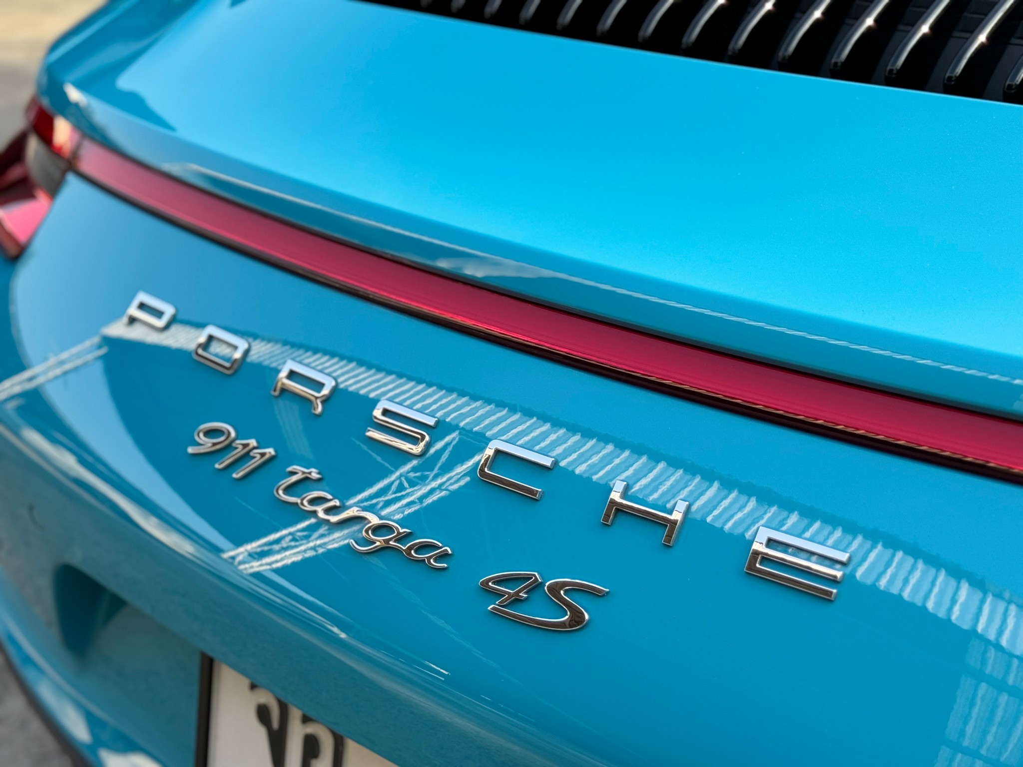 2017 Porsche 991.2 Targa 4s สีฟ้า (รูปที่ 8)